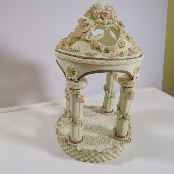 Lillian Rose Garden Gazebo Cake top, Center piece, Wedding, 10" tall - Picture 1 of 17